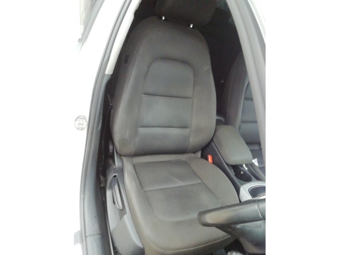 Scaun sofer Audi A4 B8 2.0 d CJCB LY9C 2008-2015