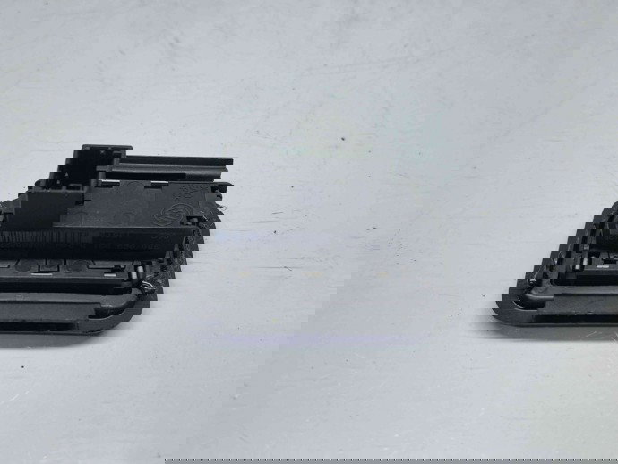  Buton deschidere portbagaj Audi A8 (4H) [Fabr 2010-2017] 3D0959831D