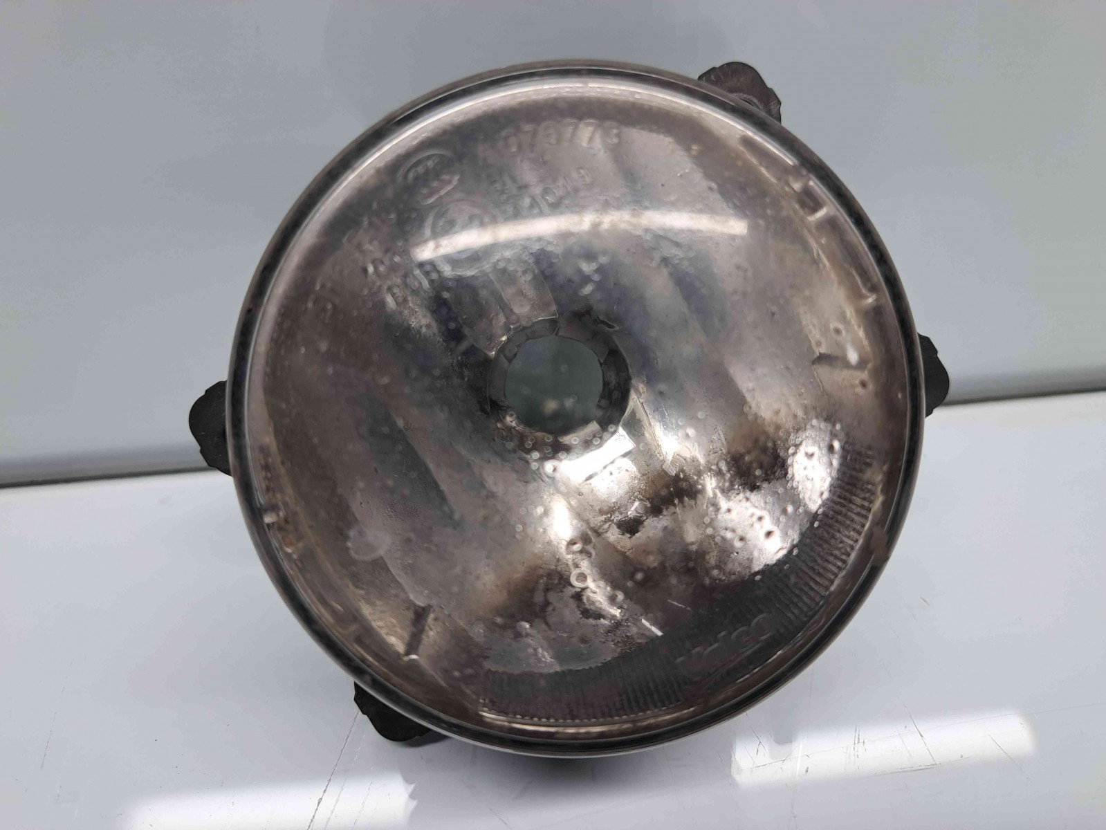 Proiector ceata stanga Dacia Logan MCV 2 [Fabr 2013-prezent] 261500097R - imagine 1