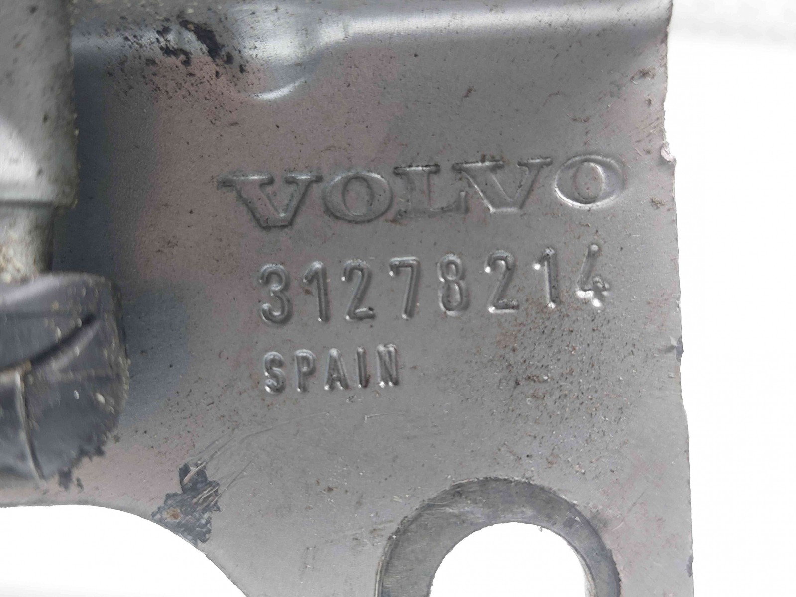 Set balamale capota spate Volvo S40 II (MS) [Fabr 2004-2012] 31278214/ 31278215 - imagine 2