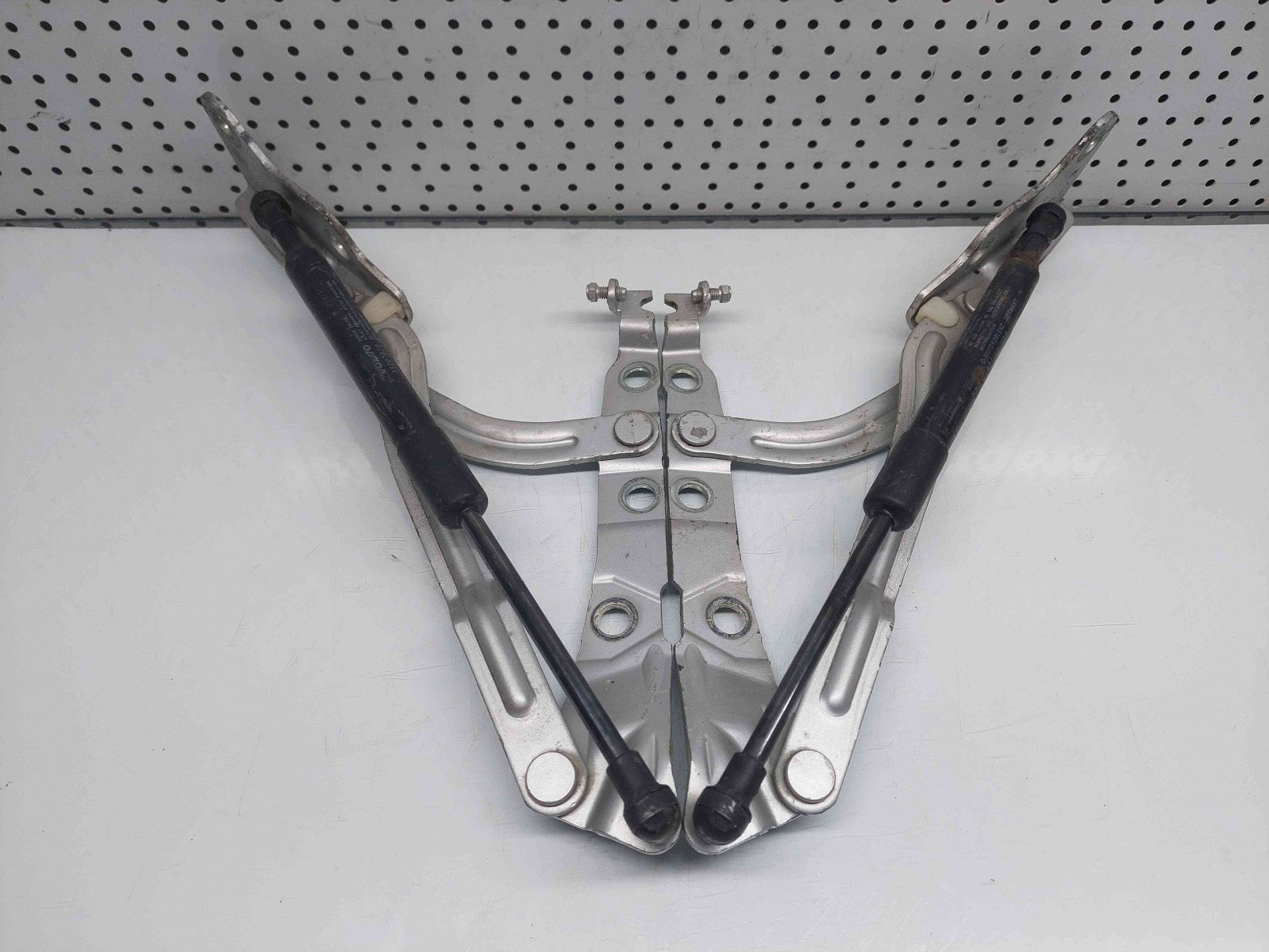 Set balamale capota spate Volvo S40 II (MS) [Fabr 2004-2012] 31278214/ 31278215 - imagine 4