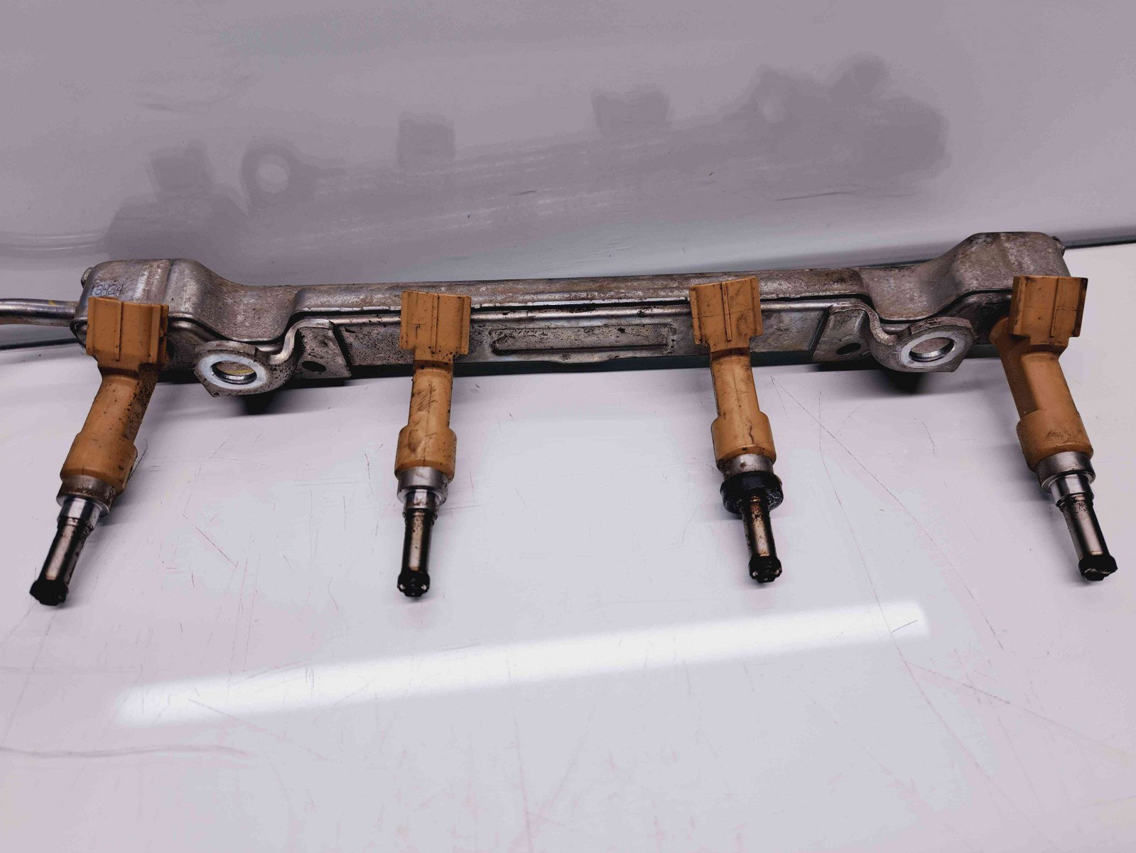 Rampa injectoare Toyota Corolla IX Sedan (ZRE1) [Fabr 2013-2019] OEM 1.6 Benz 1ZRFAE 97KW / 132CP 1.6 Benz 1ZRFAE 97KW / 132CP - imagine 2