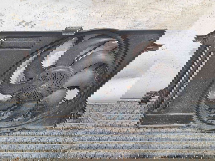 Electroventilator Ford Focus 3 (CB8) [Fabr 2011-2015] 8V61-8C607-EB 1.6 TDCI DV6 85KW / 115CP  