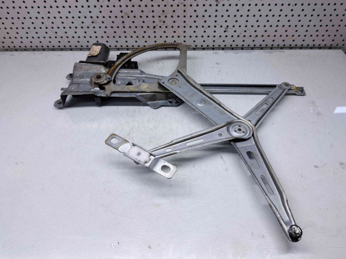 Macara electrica geam dreapta fata Opel Zafira B (A05) [Fabr 2006-2011] 13132221