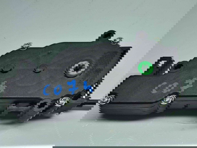  Motoras deschidere portbagaj Mercedes Clasa C (W204) [Fabr 2007-2014] A2047500060