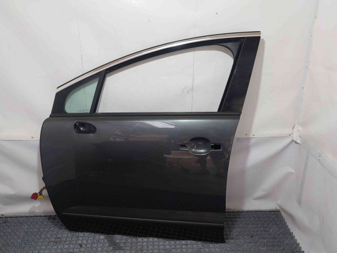 Usa stanga fata Peugeot 3008 [Fabr 2009-2016] 2.0 2015 H2 / A4 KTP - GRI SHARK