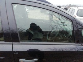 Geam usa dreapta fata Opel Zafira B 1.8 benz LJ7 2HU 2006-2011