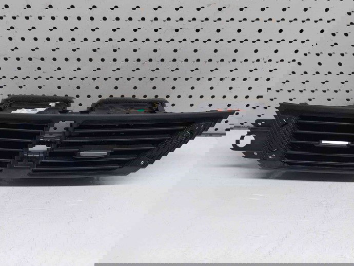  Grila aerisire centrala Bmw X1 (E84) [Fabr 2009-2015] 9258357