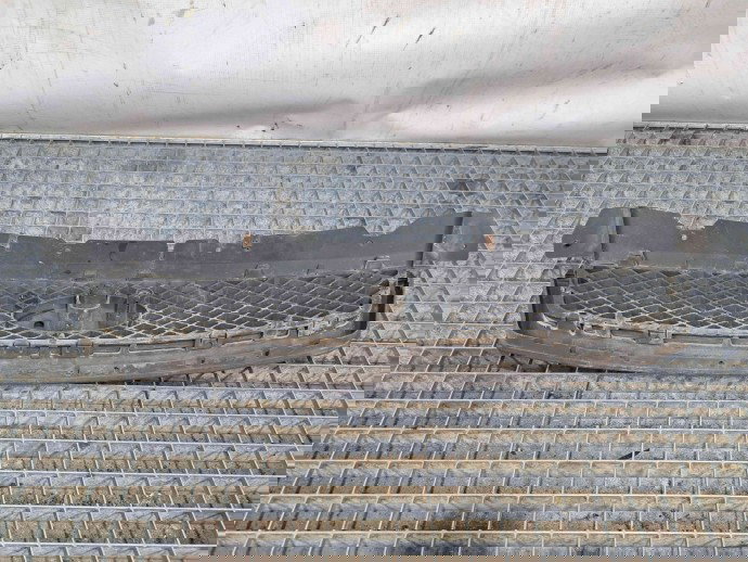 Grila bara fata Ford Focus 1 [Fabr 1998-2005] 4M51-8C436-AD