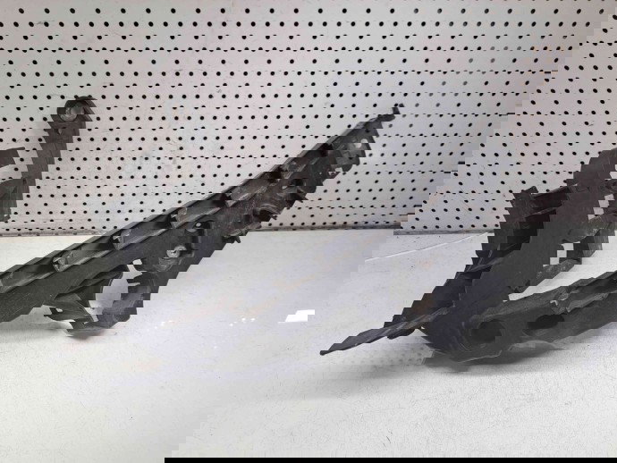 Suport far stanga Audi A4 (8K2, B8) [Fabr 2008-2015] 8K0805607A