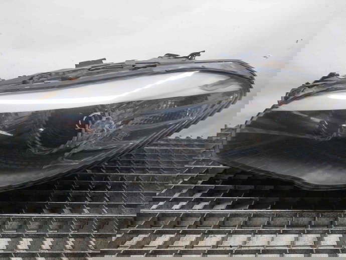  Far stanga Bmw 5 (F10) [Fabr 2011-2016] 7203241