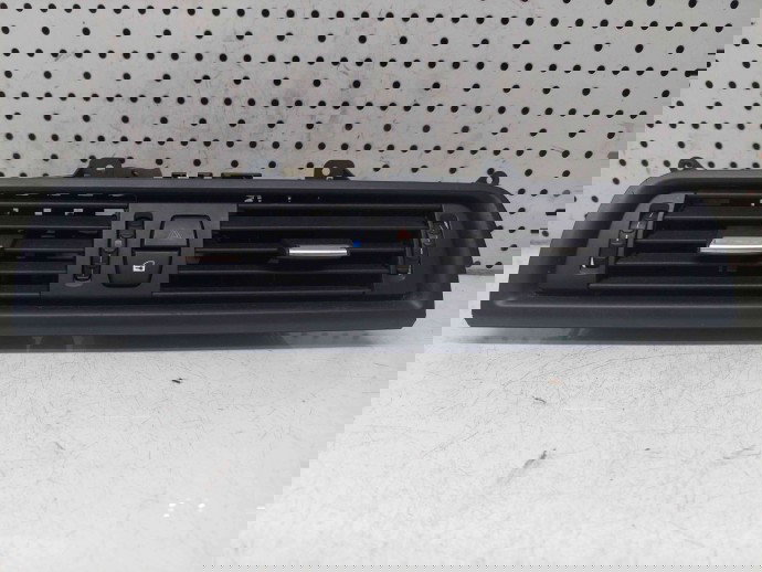  Grila aerisire centrala Bmw 5 (F10) [Fabr 2011-2016] 16828110