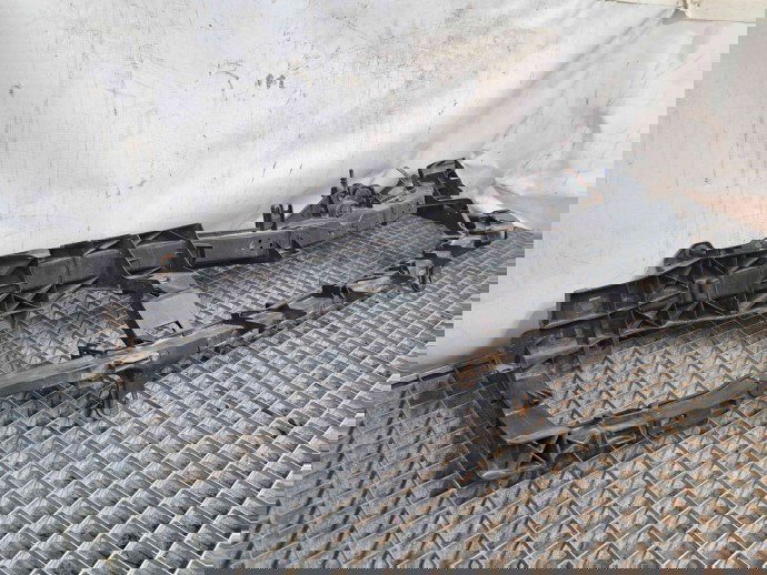 Trager Ford Focus 1 [Fabr 1998-2005] OEM