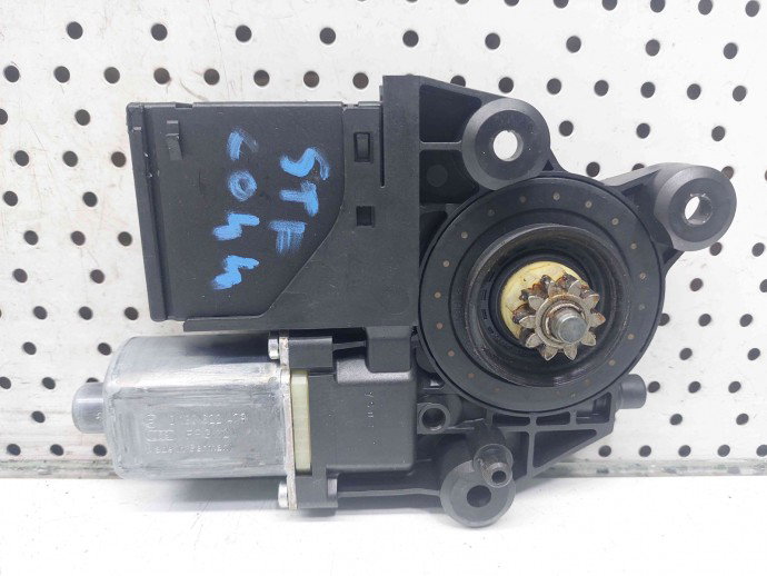 Motoras geam stanga fata Renault Megane 3 Combi [Fabr 2008-2015] 807310719R
