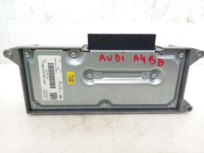 Amplificator audio Audi A4 B8 2.0 8T0035223AB 2008-2015
