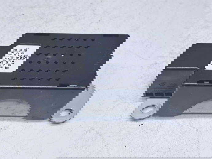  Amplificator antena Volkswagen Golf 6 (5K1) [Fabr 2009-2013] 5M0035570B