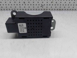  Amplificator antena Volkswagen Golf 6 (5K1) [Fabr 2009-2013] 5M0035570B