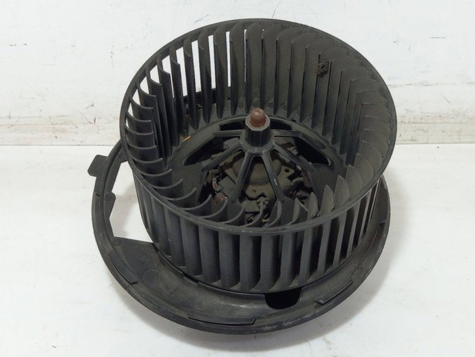 Ventilator bord Volkswagen Passat B6 2.0 BKP 3C01820015G 2005-2010