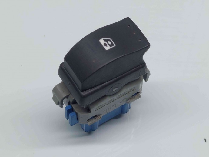  Buton geam dreapta fata Dacia Duster [fabr 2010-2017] 476809