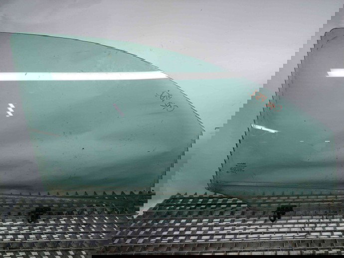 Geam usa dreapta fata Nissan Qashqai [Fabr 2007-2014] OEM