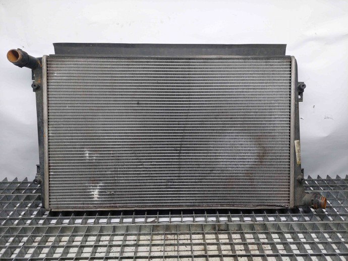 Radiator apa Audi A3 Sportback (8PA) [Fabr 2004-2013] 1K0121251AK 1.9 TDI BLS  