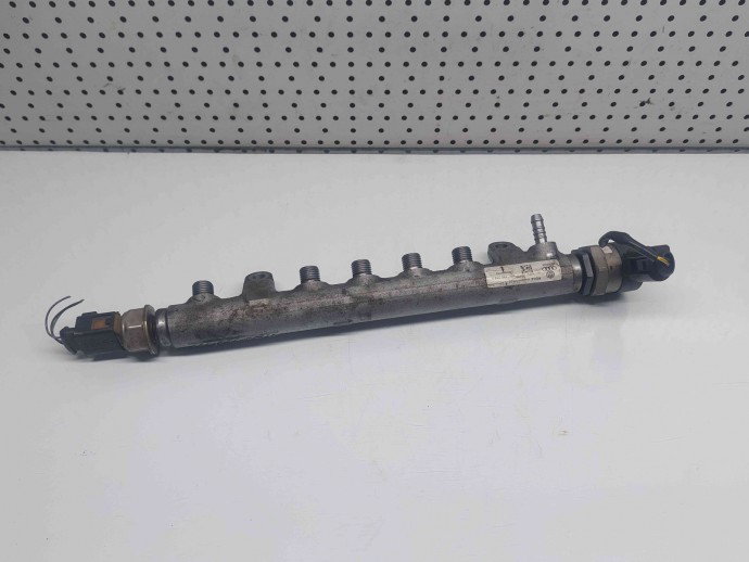 Rampa injectoare Audi A6 Avant (4F5, C6) [Fabr 2005-2010] 03L130089A 2.0 TDI CAHA  