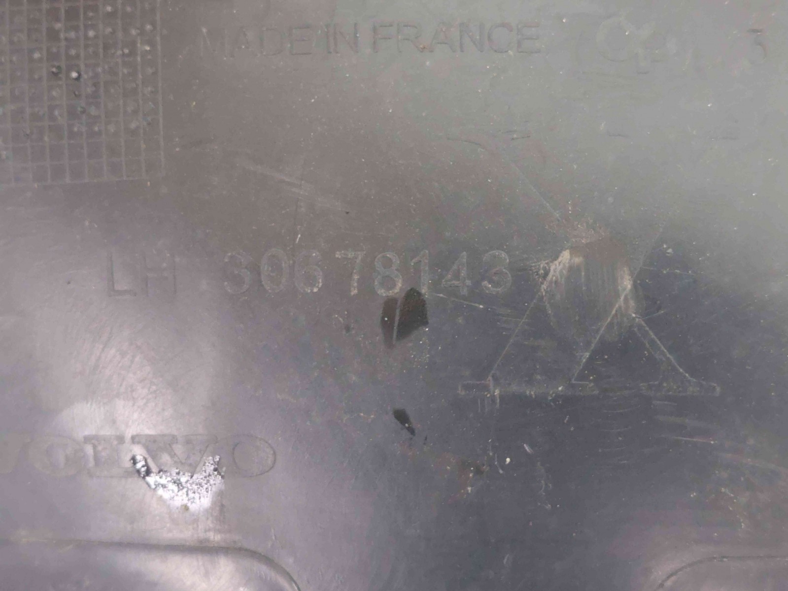 Carenaj roata stanga fata Volvo S40 II (MS) [Fabr 2004-2012] 30678143 - imagine 2