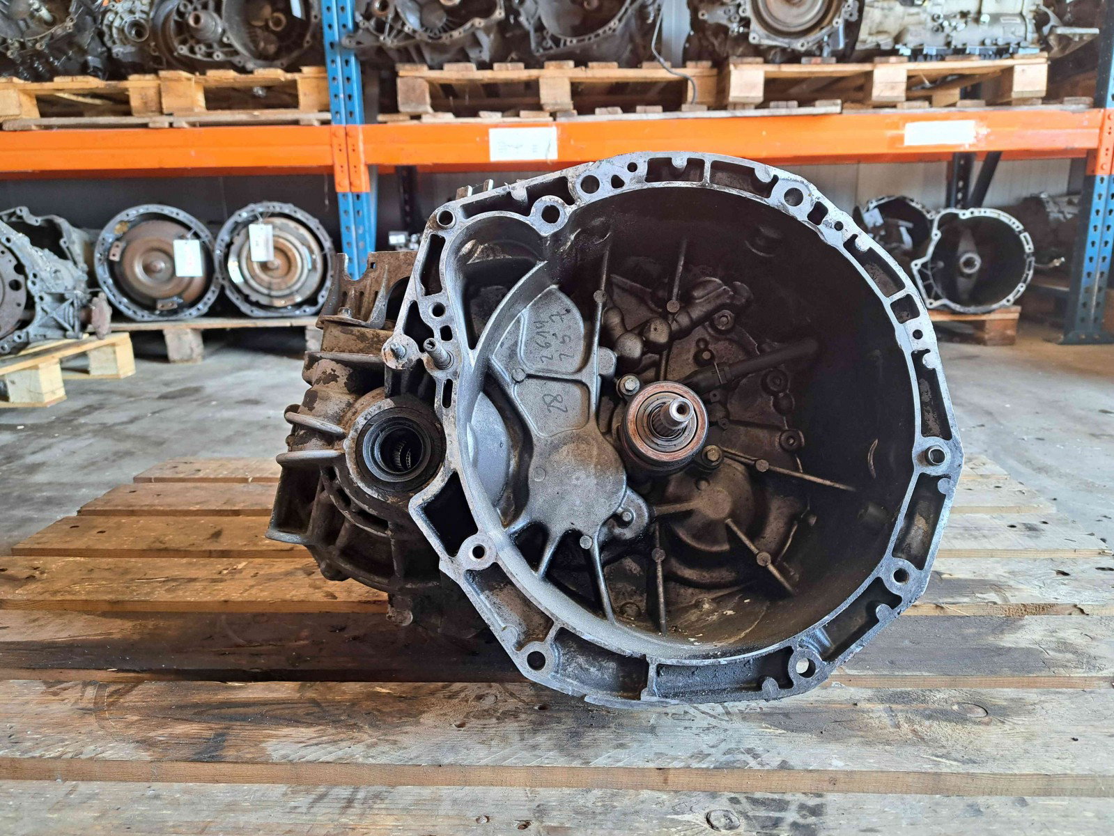 Cutie viteze manuala 6 trepte Renault Megane 2 Coupe-Cabriolet [Fabr 2002-2008] 8200559512 1.9 F9Q-800 88KW / 120CP 1.9 F9Q-800 88KW / 120CP - imagine 1