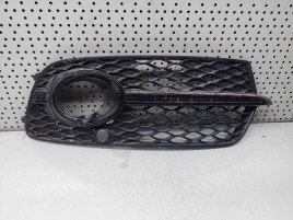 Grila proiector dreapta Audi Q5 (8RB) [Fabr 2008-2016] 8R0807682N
