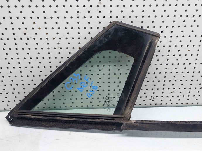 Geam fix dreapta fata Renault Clio 4 [Fabr 2012-2020] OEM