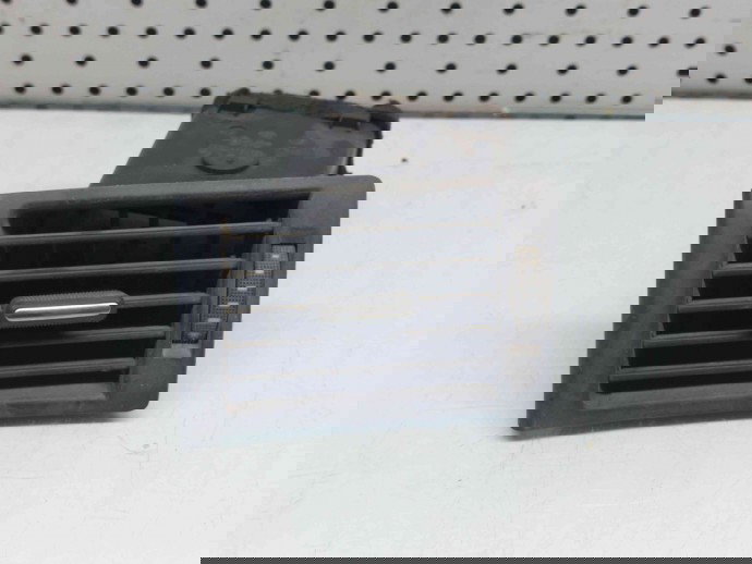  Grila aerisire stanga Audi A4 (8E2, B6) [Fabr 2000-2004] 8E0820901F