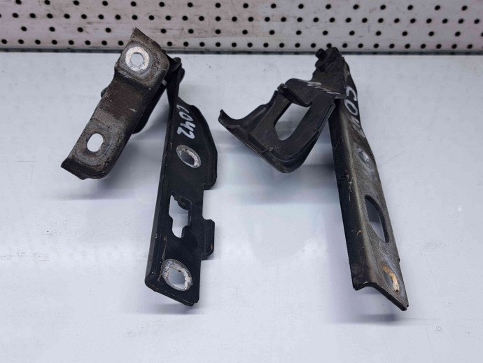 Set balamale capota Audi A4 (8K2, B8) [Fabr 2008-2015] 8K0823301D | 8K0823302D