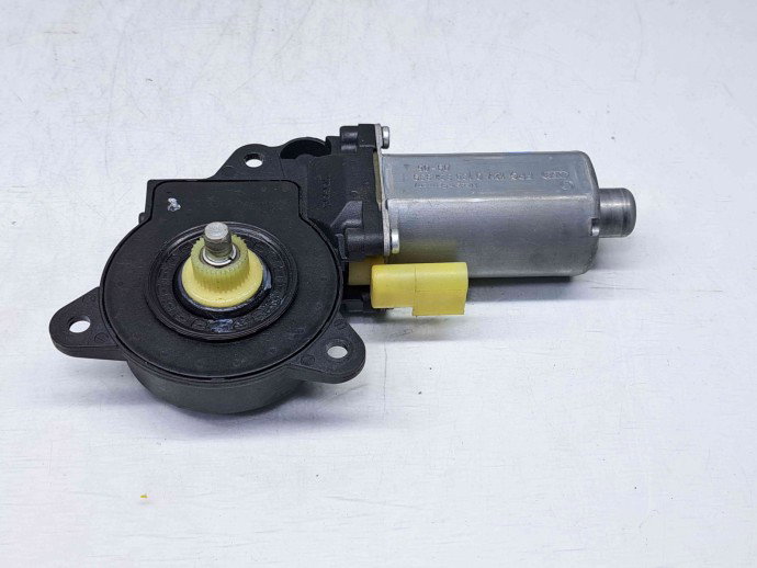 Motoras geam dreapta fata Ford Fusion (JU) [Fabr 2002-2012] 0130821939