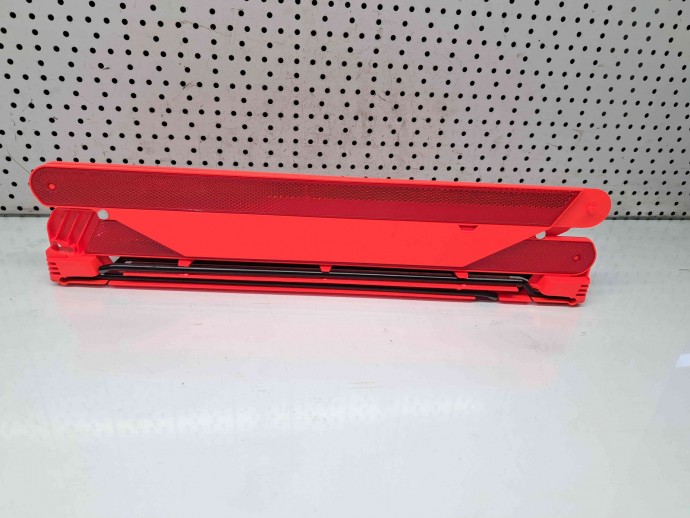  Suport triunghi reflectorizant Mercedes Clasa E (W212) [Fabr 2009-2016] A2048900197