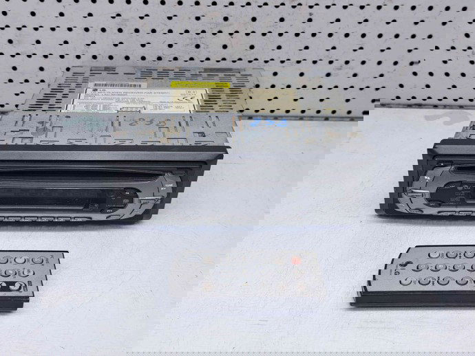  Radio CD Dacia Logan (LS) [Fabr 2004-2012] OEM