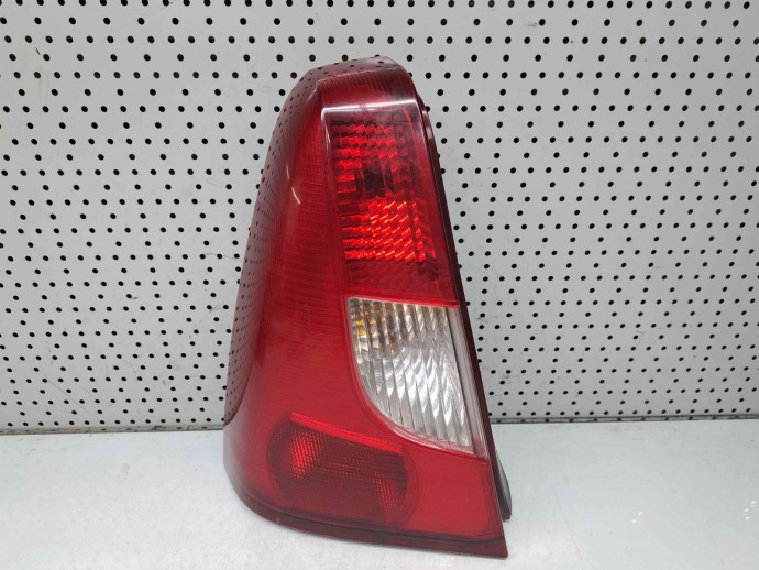  Stop aripa stanga Dacia Logan (LS) [Fabr 2004-2012] 8200498396