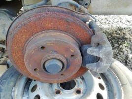 Etrier stanga spate Citroen C4 1.6HDI EZR 2004-2011