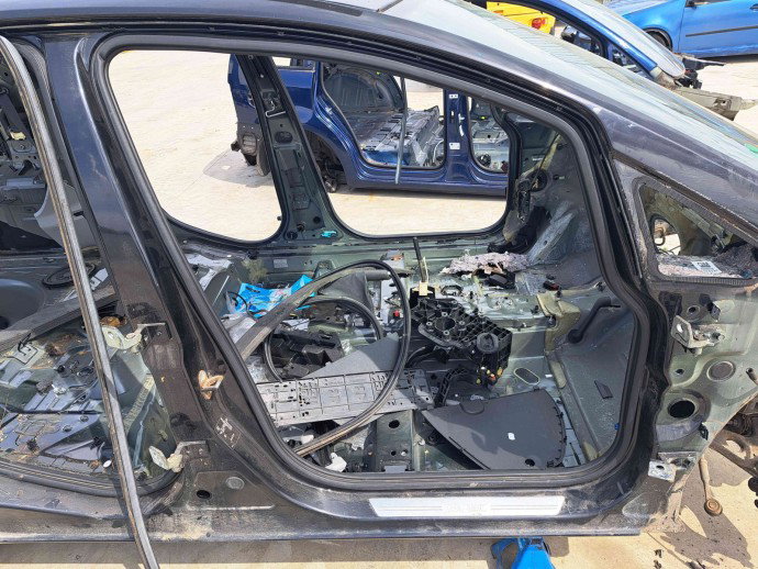 Cheder usa dreapta fata Opel Corsa D [Fabr 2006-2013] OEM