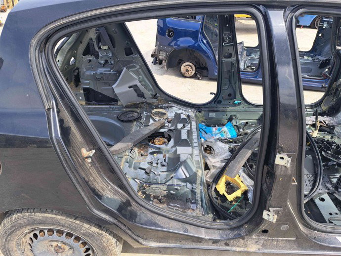 Cheder usa dreapta spate Opel Corsa D [Fabr 2006-2013] OEM
