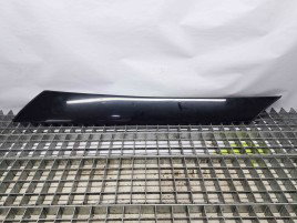 Ornament parbriz dreapta Skoda Fabia 2 Combi (5J, 545) [Fabr 2007-2014] 5J6853264A