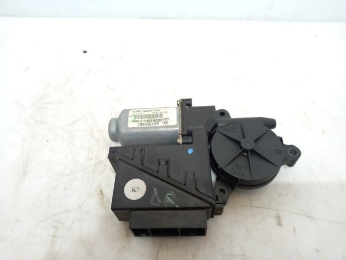Motoras macara dreapta fata Skoda Fabia 1 1.4 MPI 601959802 1999-2008