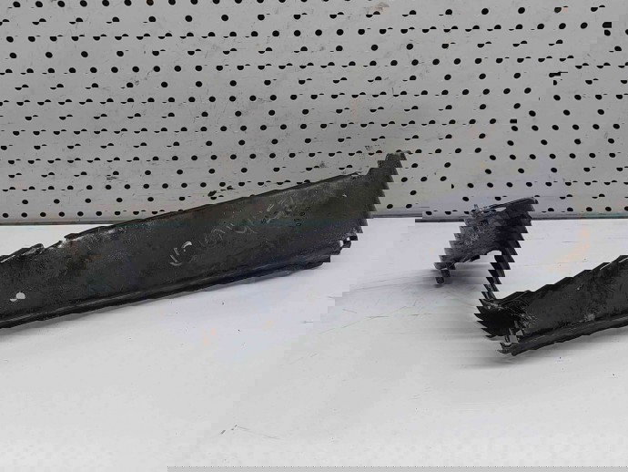 Suport aripa dreapta fata Audi A4 (8K2, B8) [Fabr 2008-2015] 8K0821136A