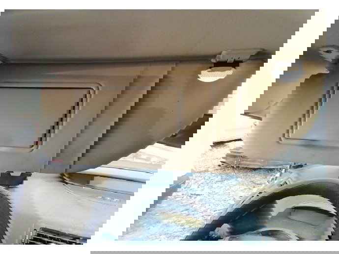 Parasolar stanga Citroen C4 1.6HDI EZR 2004-201