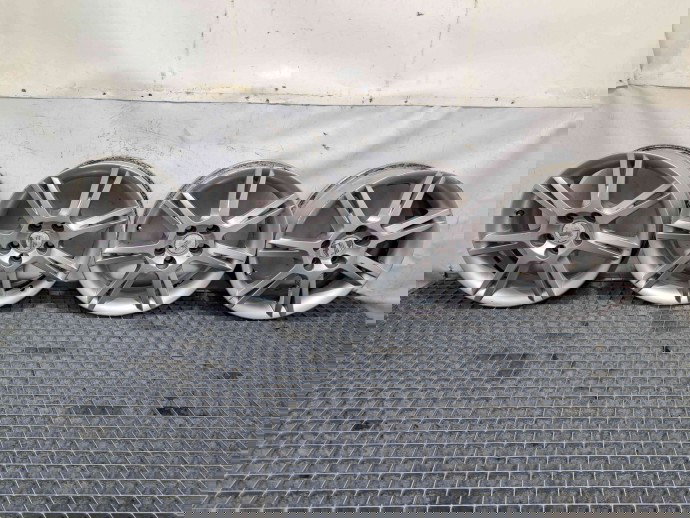 Set jante aliaj Seat Ibiza 5 (6J5) R15 / 5x100 / ET38 / 6J [Fabr 2008-2017]