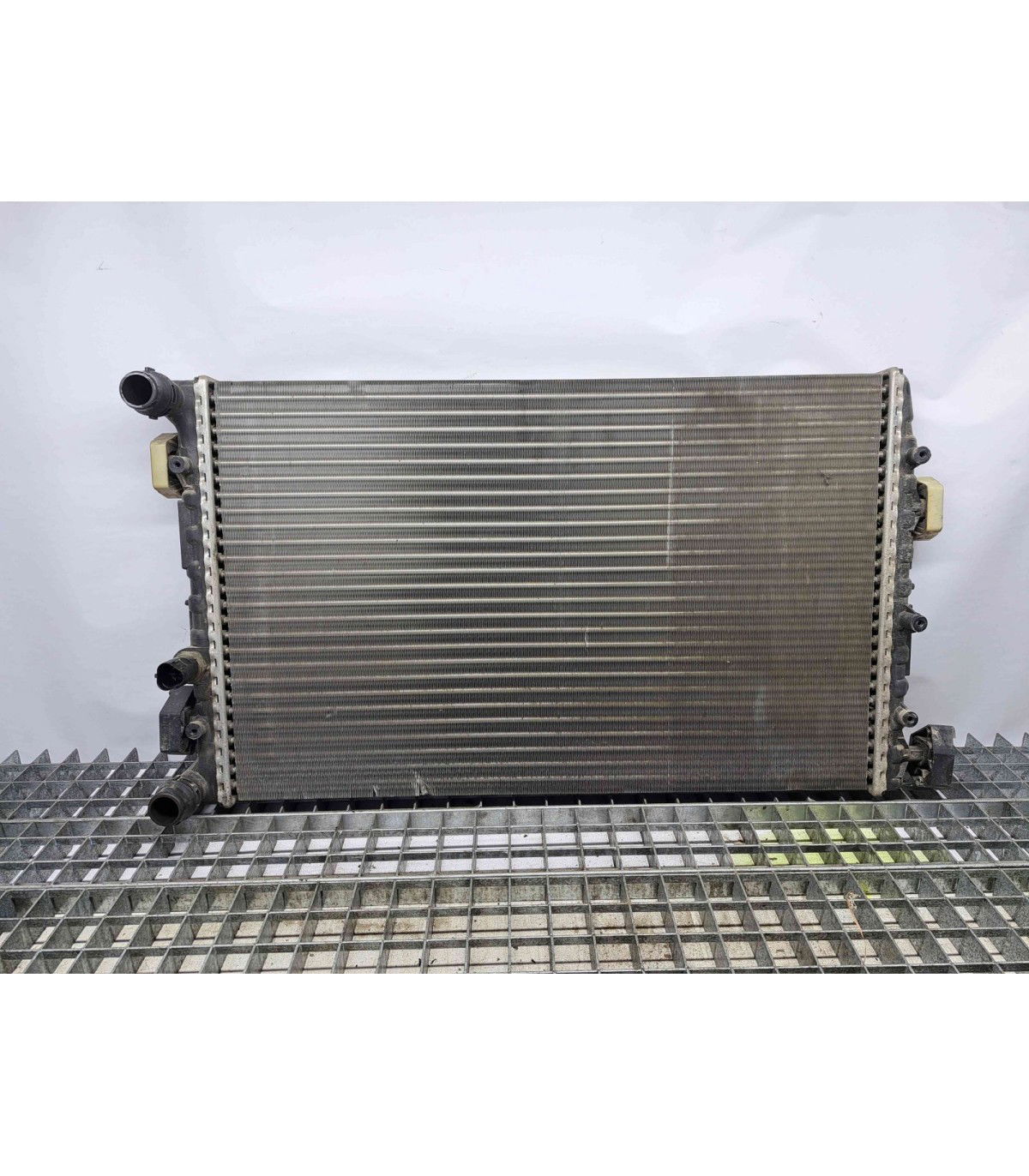 Radiator apa Skoda Fabia 2 Combi (5J, 545) [Fabr 2007-2014] 6Q0121253Q 1.2 B CGPA  