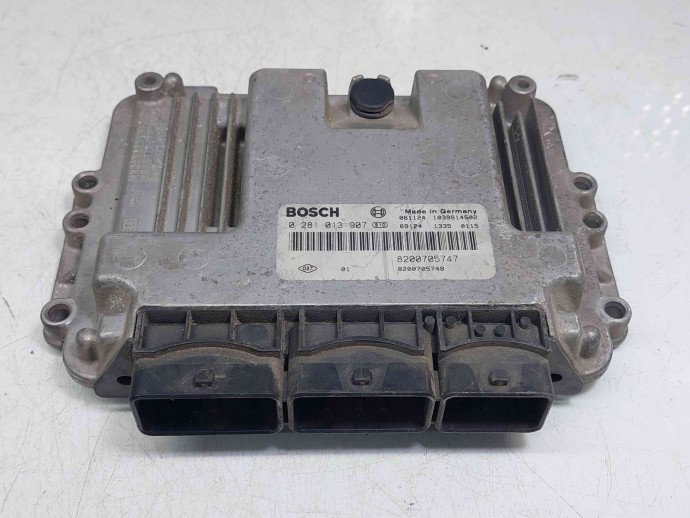 Calculator motor ECU Renault Megane 2 [Fabr 2002-2008] 8200705747 | 0281013907   