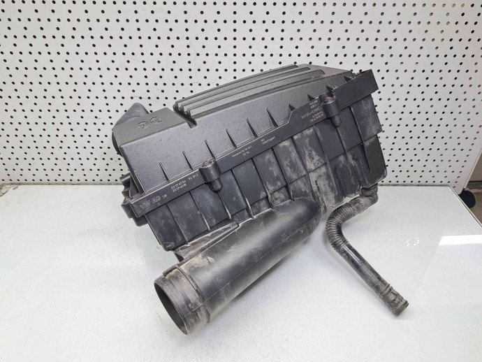Carcasa filtru aer Audi A3 Sportback (8PA) [Fabr 2004-2013] 3C0129607BA | 3C0129601BK 1.9 TDI BLS  