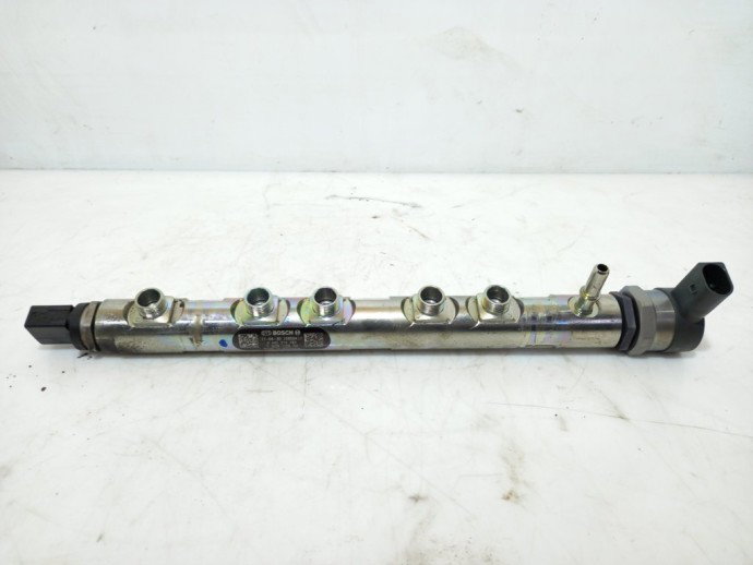 Rampa injectoare BMW 520 F10 2.0 D 7809128-04 2011-2016