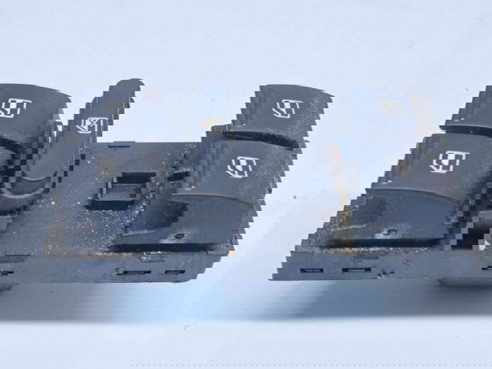  Butoane comanda geamuri sofer Seat Leon (1P1) [Fabr 2005-2011] 1K4959857B