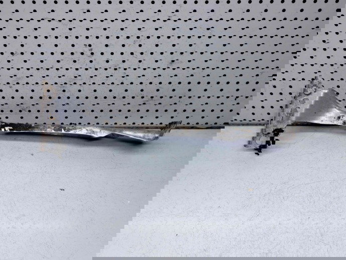 Suport aripa dreapta fata Audi A4 (8K2, B8) [Fabr 2008-2015] 8K0821136J